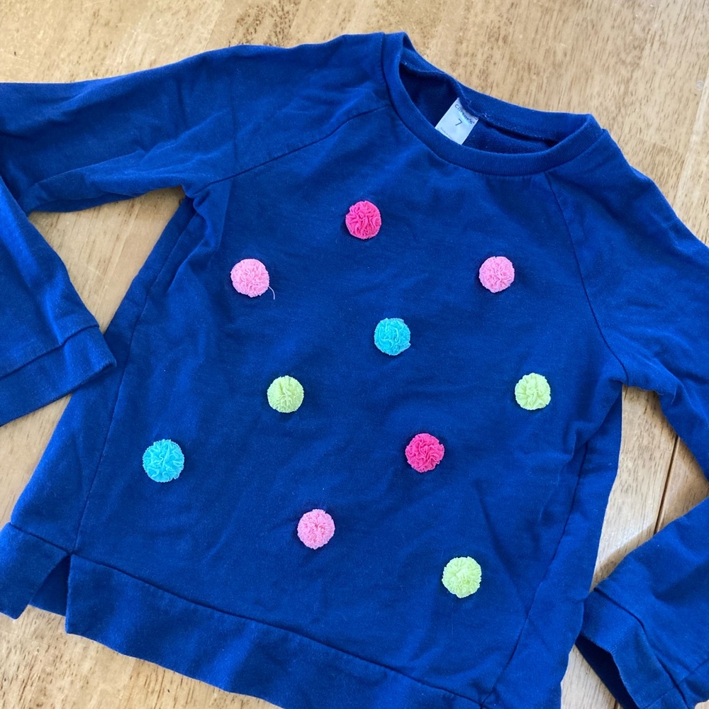 CARTERS POM-POM LONG SLEEVE TEE SIZE 7 EUC
